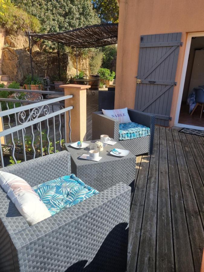 Coustelline Apartment Le Lavandou Exterior photo